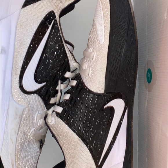 Size 14 Kyrie Low - Picture 1 of 5